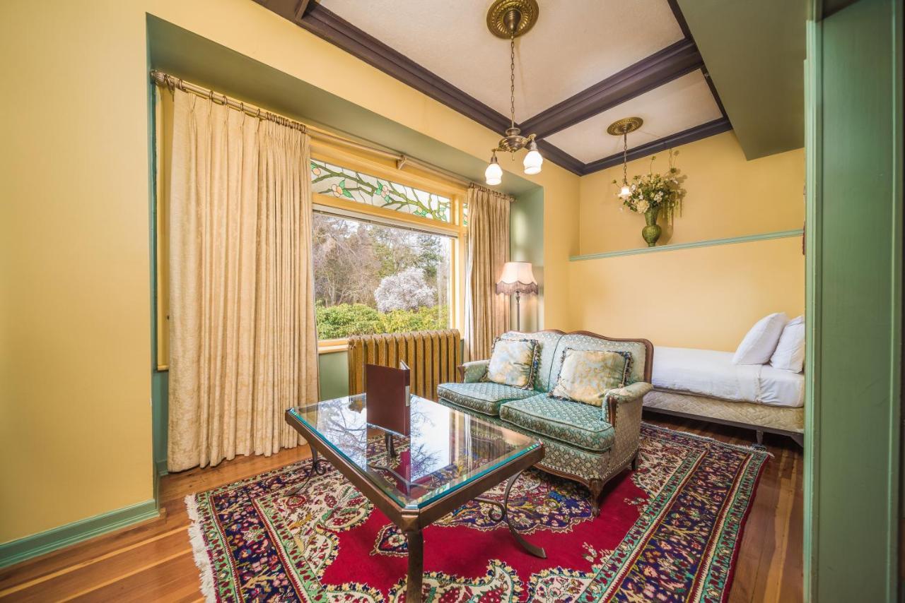 ויקטוריה Dashwood Manor Seaside Bed & Breakfast מראה חיצוני תמונה