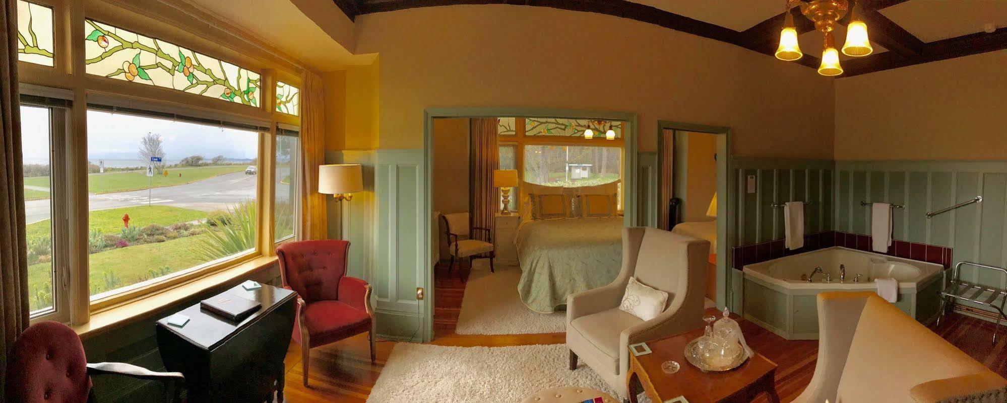 ויקטוריה Dashwood Manor Seaside Bed & Breakfast מראה חיצוני תמונה
